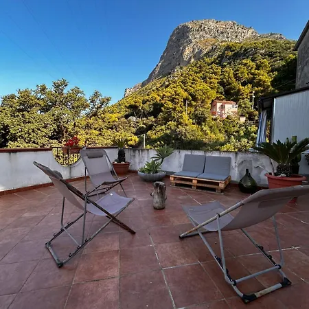 Casa Rasi Bed & Breakfast *